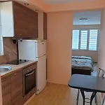 Къща За Гости Оазис בית הארחה פומורי
