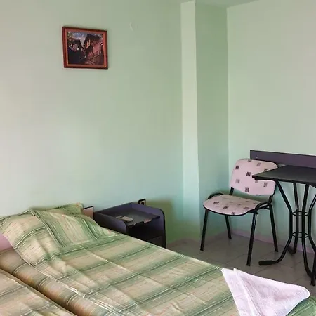 Къща За Гости Оазис בית הארחה פומורי