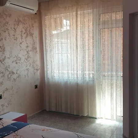 Πανσιόν Къща За Гости Оазис *