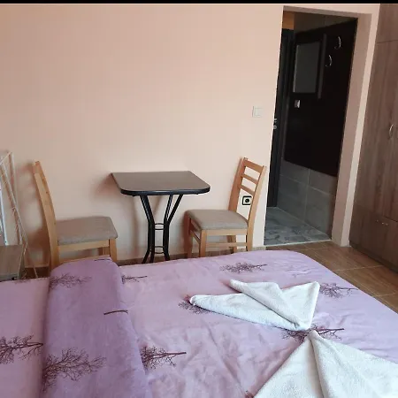 Πανσιόν Къща За Гости Оазис *