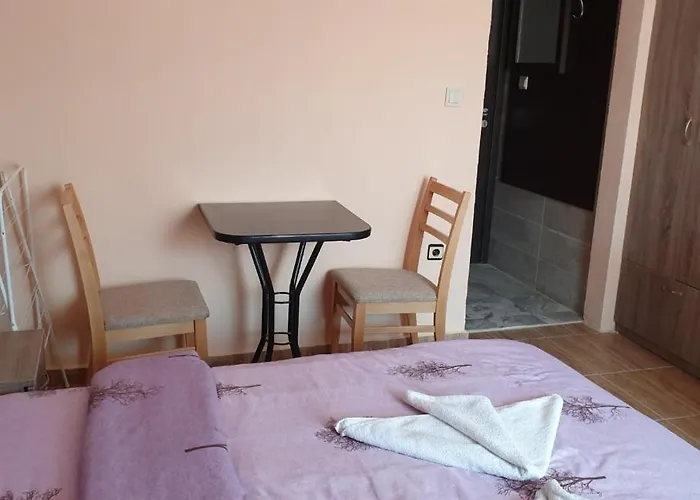 Vendégház Къща За Гости Оазис *